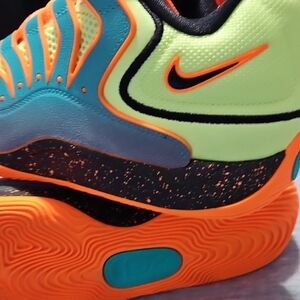 Nike KD 18 Kevin Durant  Big Boy/ Men's Neon Lime Color Basketball  Sneakers